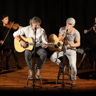 Simon & Garfunkel Tribute meets classic - Duo Graceland mit Streichquartett, Bildfreigabe: Harry Keller